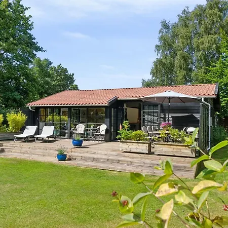 Bedine - 1-3km From The Sea By Interhome